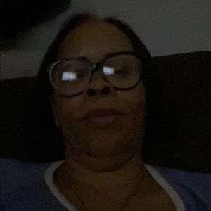 Meet your Posher, Manuela